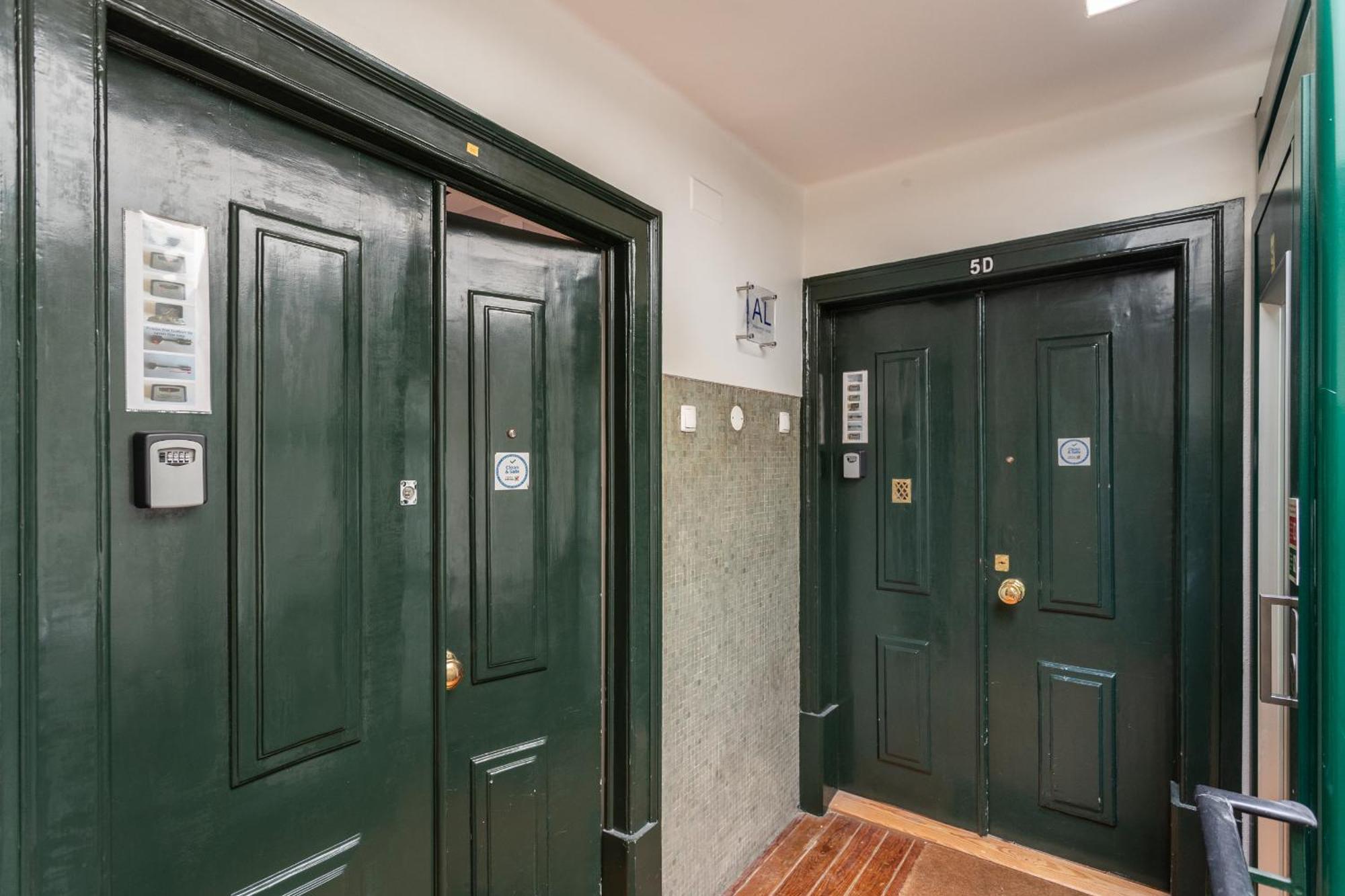 One-Bedroom Premium Apartment